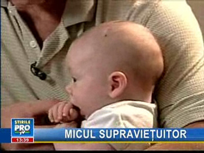 Un bebeluş din SUA a supravieţuit miraculos unei tornade!