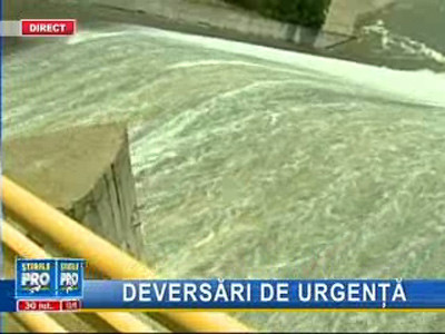 Deversări controlate pe Prut! Satele din aval vor fi inundate