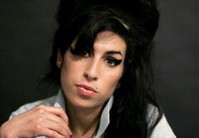 Culmea imobiliarelor: Amy Winehouse se mută lângă închisoarea soţului!