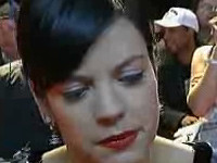 Lily Allen s-a despărţit a doua oară de "fratele chimic"