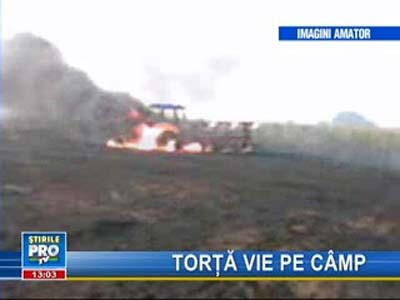 A ajuns torţă vie, în timp ce încerca să stingă un incendiu!