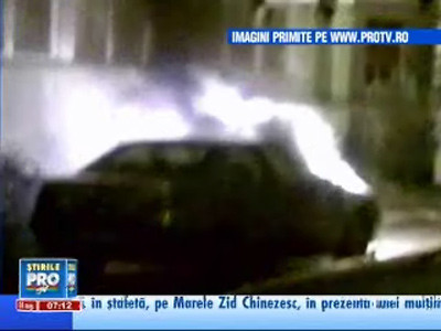 Maşină în flăcări la Braşov!