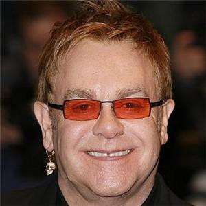 Elton John a plecat în concediu cu soţul său!