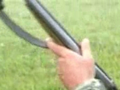 Confundat cu un mistreţ, un bărbat a ajuns să fie vânat de un consătean!