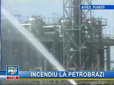 Un nou incendiu lângă rafinăria Petrobrazi!
