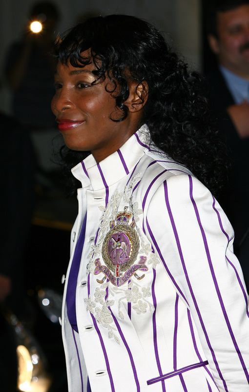 Serena Williams: Zâmbetul şi decolteul, punctele mele forte!