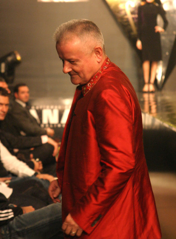 5 vedete care s-au facut de ras in 2010:Irinel mort de beat conduce detasat