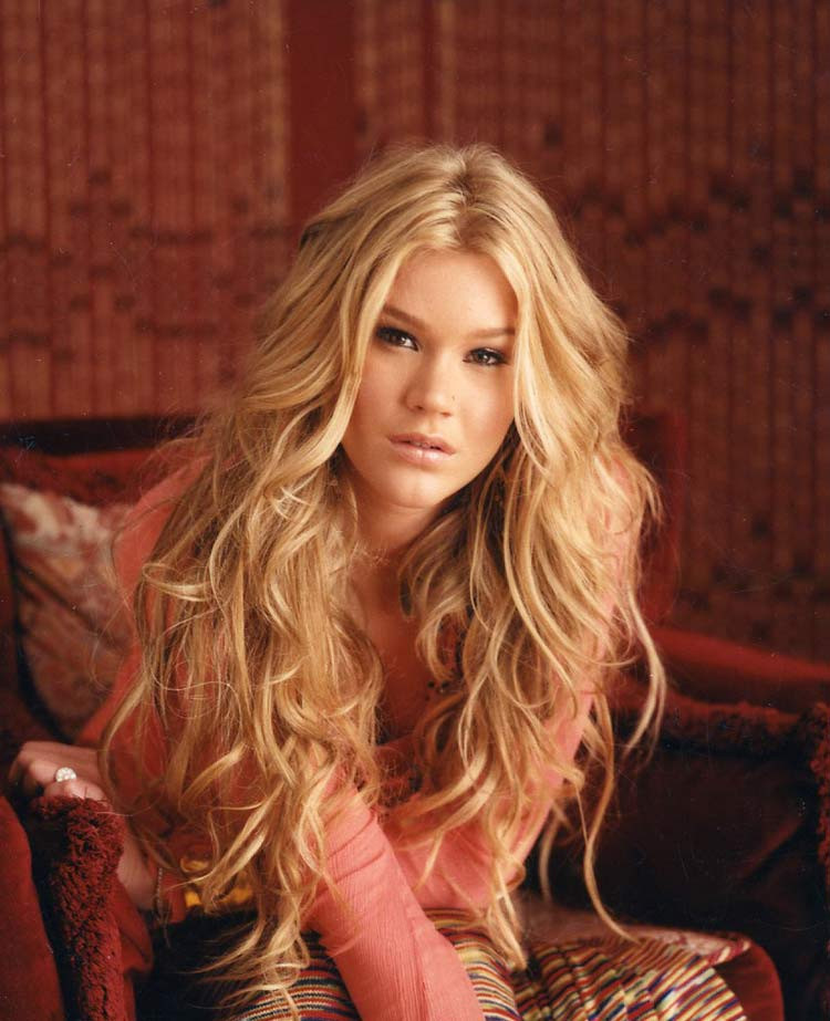Joss Stone va cânta imnul lui Obama