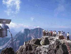 Momente de groază în telecabină, în munţii Tatra