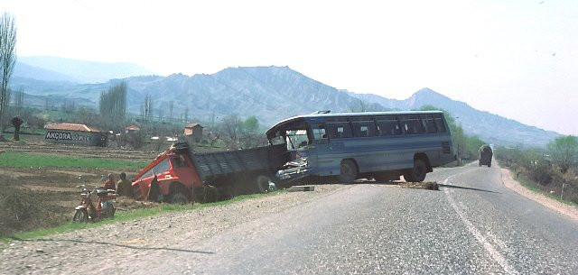 Tragedie in Egipt! 51 de oameni au murit intr-un accident rutier