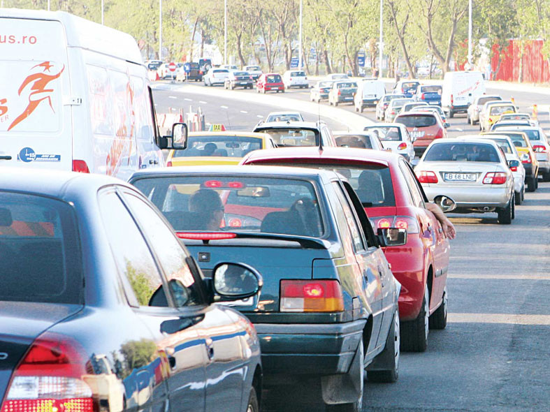 Politistii se asteapta la trafic de cosmar duminica pe DN1