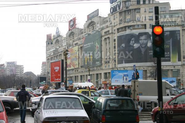 Jefuită la semafor, în plin centrul Constanţei!