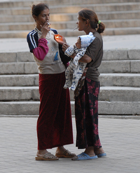 Cerşetorii şi-au scos copiii la înaintare, de Adormirea Maicii Domnului