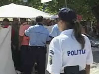 Doi tineri au fost salvaţi de la moarte de salvamarii din Mamaia