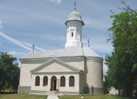 Mii de credincioşi din întreaga ţară s-au rugat la mânăstirea Hagigadar