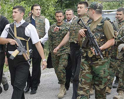 Georgia fierbe: Sarkozy îl ameninţă pe Medvedev