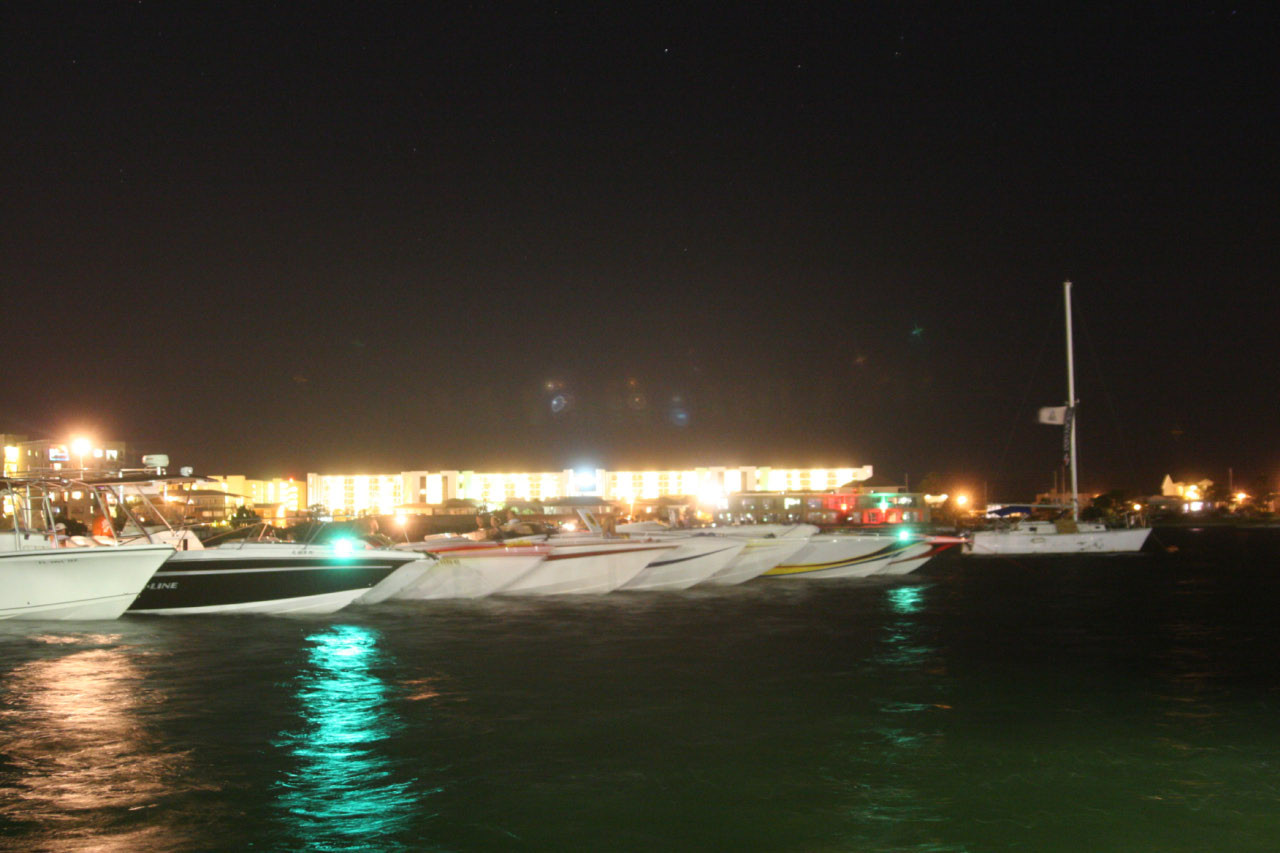 La panourile de vapori sau cu barca pe lac! Aşa se răcoresc bucureştenii