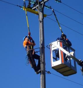 Un copil al străzii s-a electrocutat încercând să-şi găsească adăpost