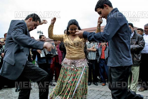 "Inimă de tigan" X 2 intr-un sat din Mures!