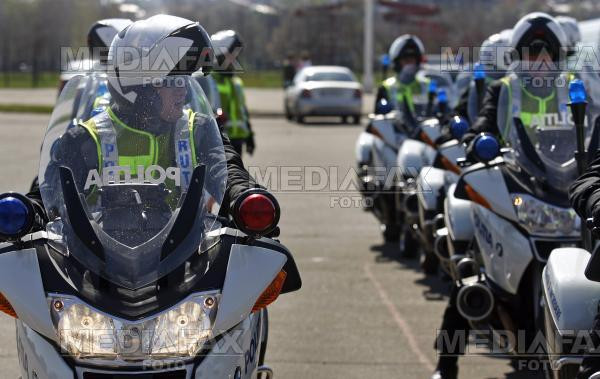 Politistii romani socheaza. Cunosc limba japoneza!