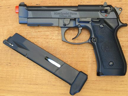 Pistolarul din Borsa ramane in arest