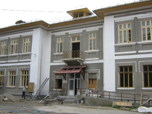 Conditii jalnice in mii de scoli din intreaga tara