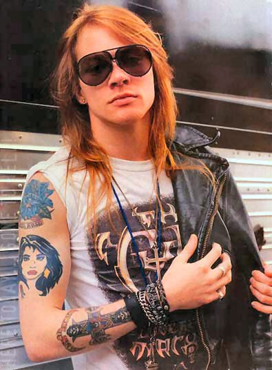 Axl Rose s-a luat la bataie cu un paparazzo!