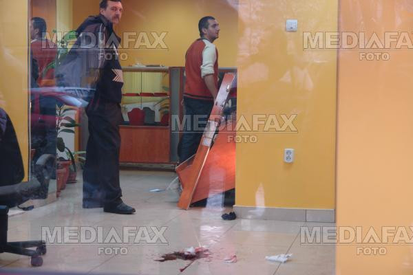 Casiera impuscata de la Hunedoara nu stie cine a tras in ea