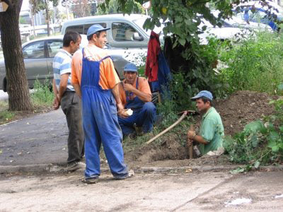 E vacanta pe santierele din Bucuresti