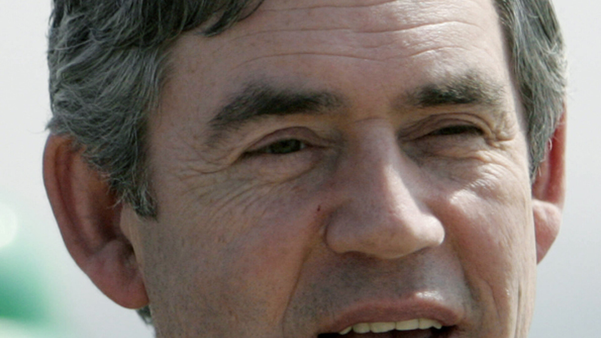 Tentativa de asasinat impotriva premierului britanic, Gordon Brown, dejucat