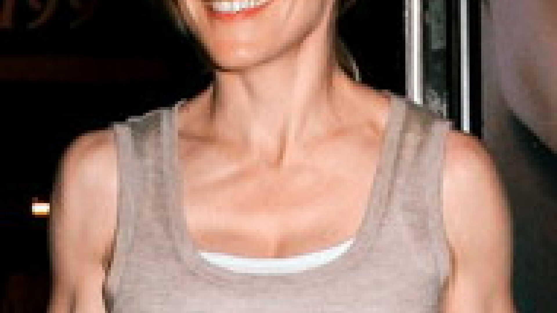 “Frumoasa Hollywood-ului”, criticata de tabloide. Bratele ei au speriat paparazzii