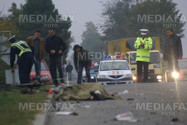Bacau: accident de circulatie soladat cu un mort si doi raniti