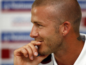 Lui David Beckham ii e frica sa nu isi piarda parul!