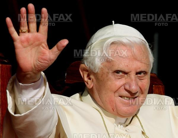 Presedintele l-a invitat pe Papa Benedict al XVI-lea in Romania