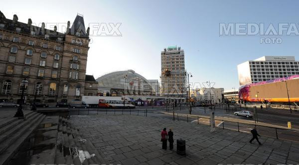 Au platit 5.000 de euro ca sa munceasca "la negru" in Marea Britanie!