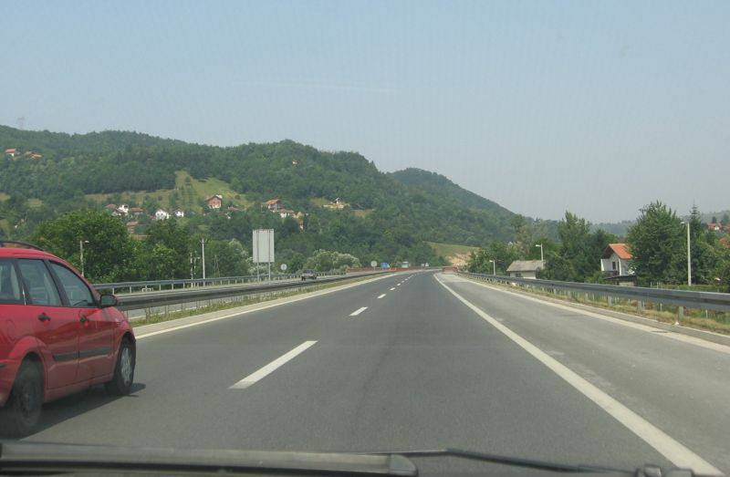 13 morti si peste 30 de raniti intr-un accident rutier in Croatia