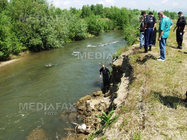 Moarte misterioasa in apele Jiului!