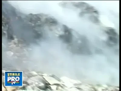 Incendiu violent la groapa de gunoi din Buzau