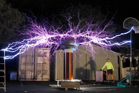 Incendiu devastator in Piata 1 Decembrie 1918!