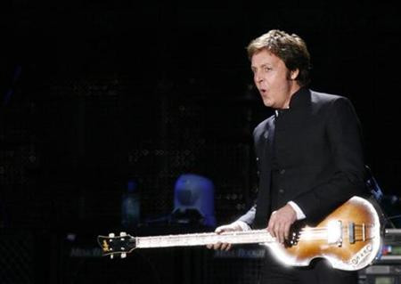 Paul McCartney canta la Tel Aviv la 40 de ani de la interzicerea Beatles