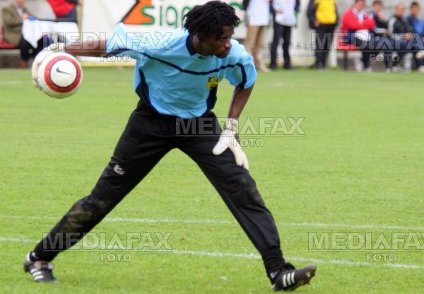 Portarul Ibrahim Dossey a ajuns in coma la spital!