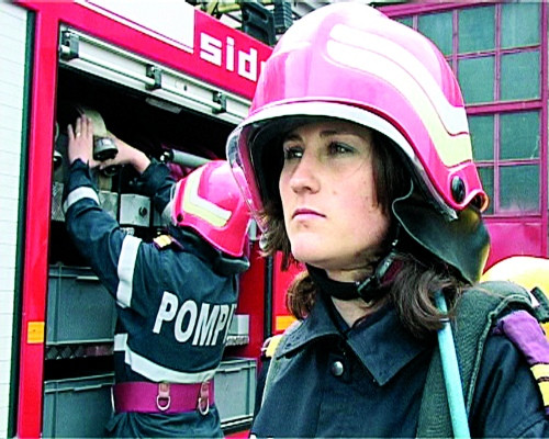 Pompierii romani si-au sarbatorit ziua cu focuri de artificii