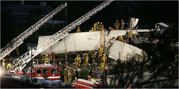 Accident feroviar in Los Angeles: Numarul mortilor creste la 25