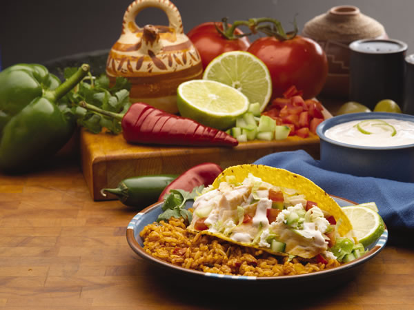 Busu a testat mancarurile vedeta de la concursul gastronomic din Alba