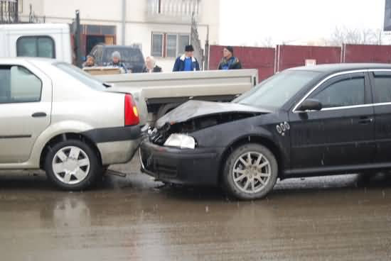Ploaia a provocat din nou zeci de accidente in Capitala!