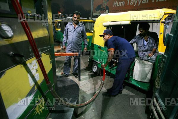 Arges: cinci service-uri auto inchise de Inspectorii Registrului Auto Roman