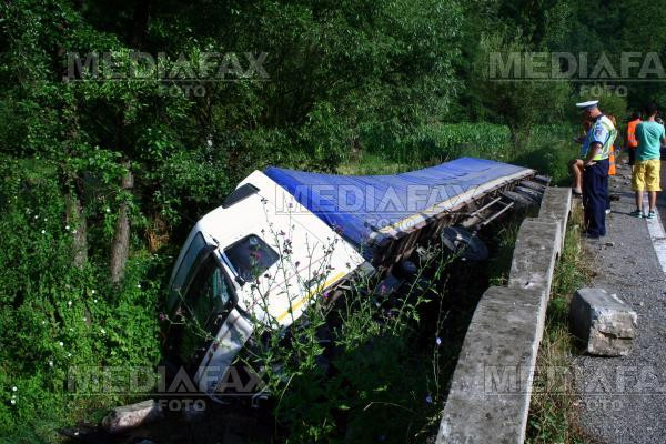 La 18 ani a facut praf o masina. Avea permis doar de putin timp