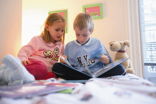 In Marea Britanie parintii stiu cu cine isi lasa copiii