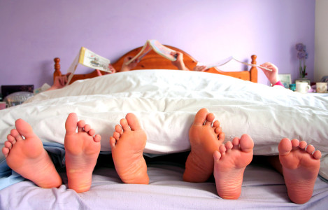 JOBUL IDEAL! Dormi cat vrei si primesti 2400 de lire pe luna!