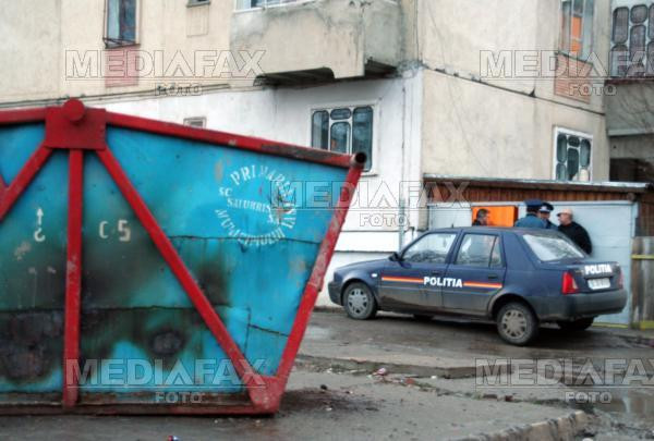 Imagini socante la Targu Mures! Bebelus mort, aruncat intr-un tomberon!